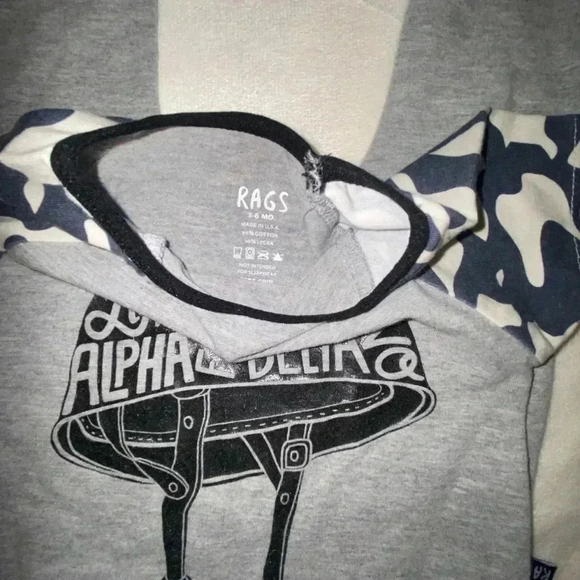 Rags to Raches Military Helmet Short Sleeve Romper in 3-6 Months - Picture 3 of 5